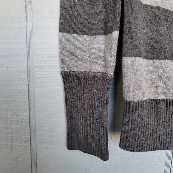 Armani Exchange Color Block Striped Long-Sleeve Sweater. Size SP - Picture 2 of 4